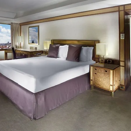 ホテル Fairmont Golden 5*