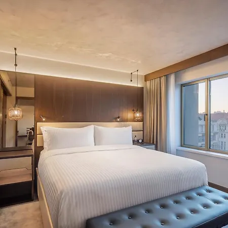 Hotel Fairmont Golden