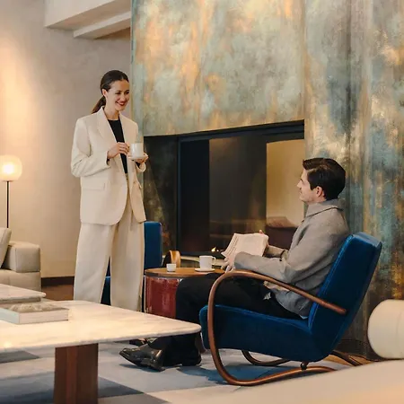 Fairmont Golden Hotel 5*