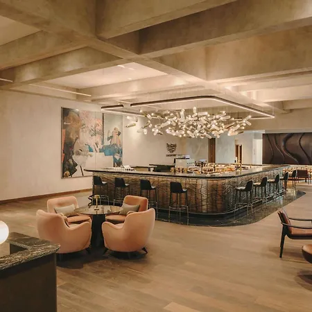 Hotel Fairmont Golden