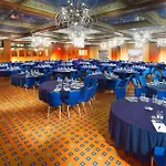 Fairmont Golden 酒店