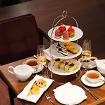 Fairmont Golden Отель Прага