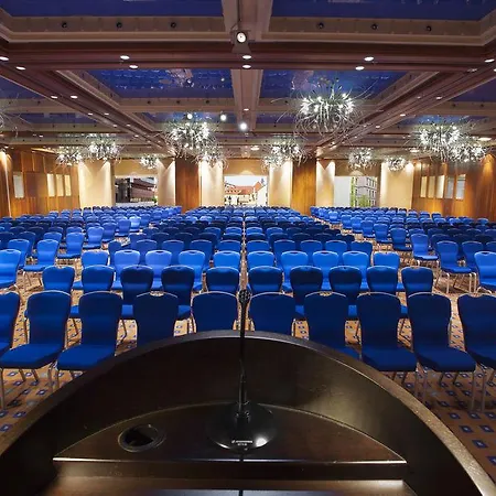 Fairmont Golden 5* Prague