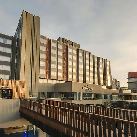 Fairmont Golden Praga