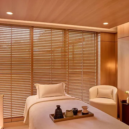 Fairmont Golden Hotel