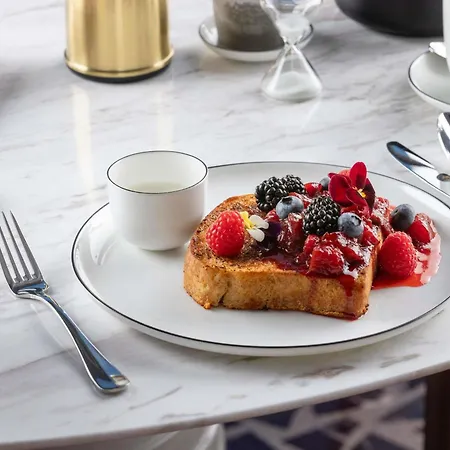 Fairmont Golden 호텔 5*