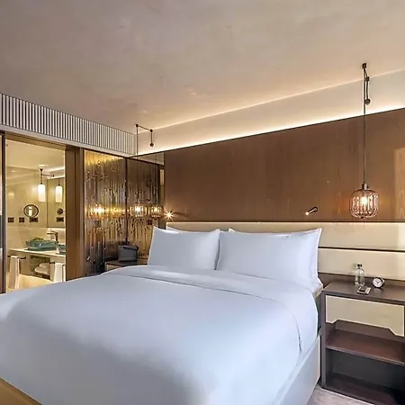 Fairmont Golden 호텔