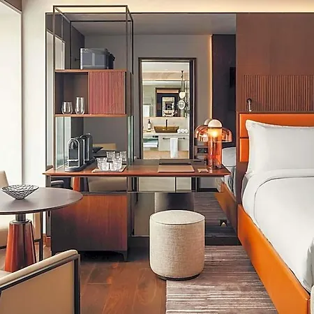 Fairmont Golden 5*