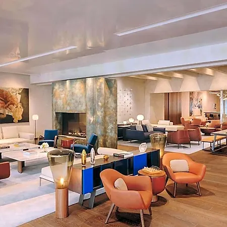 Fairmont Golden 5*