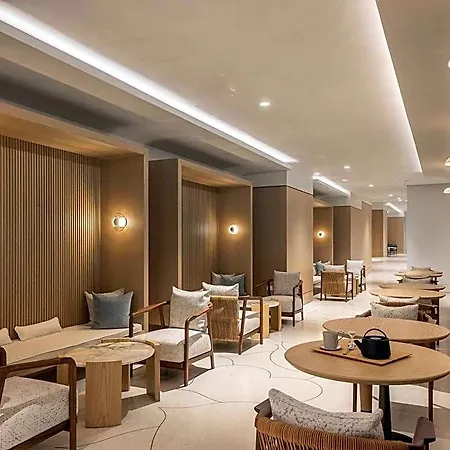Fairmont Golden 호텔