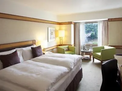 Fairmont Golden 5*