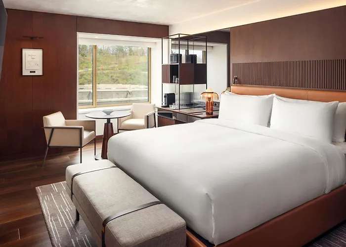 Fairmont Golden 호텔 5*