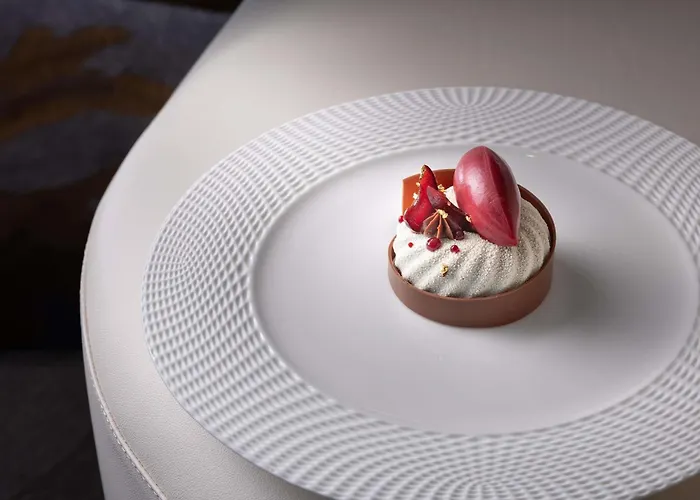 Fairmont Golden Hotell 5*
