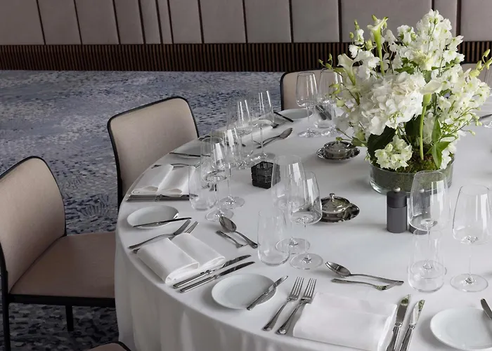 Fairmont Golden 5*