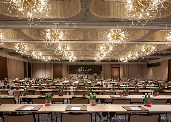 Fairmont Golden 호텔 5*