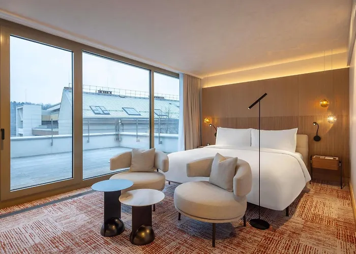 Fairmont Golden Hotell 5*