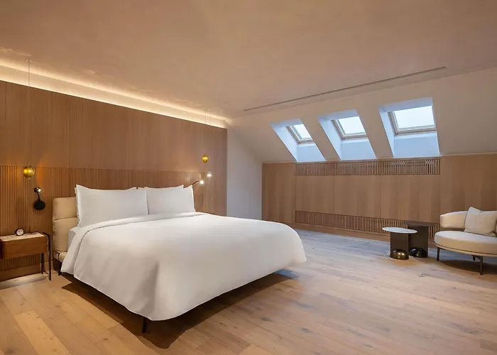 Fairmont Golden 5*