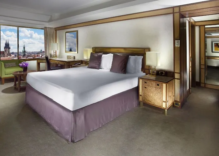 Hotell Fairmont Golden 5*