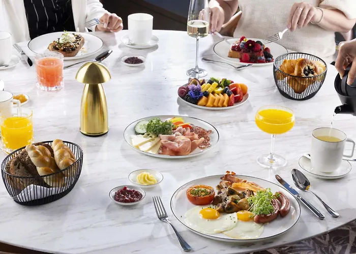 Fairmont Golden 5*
