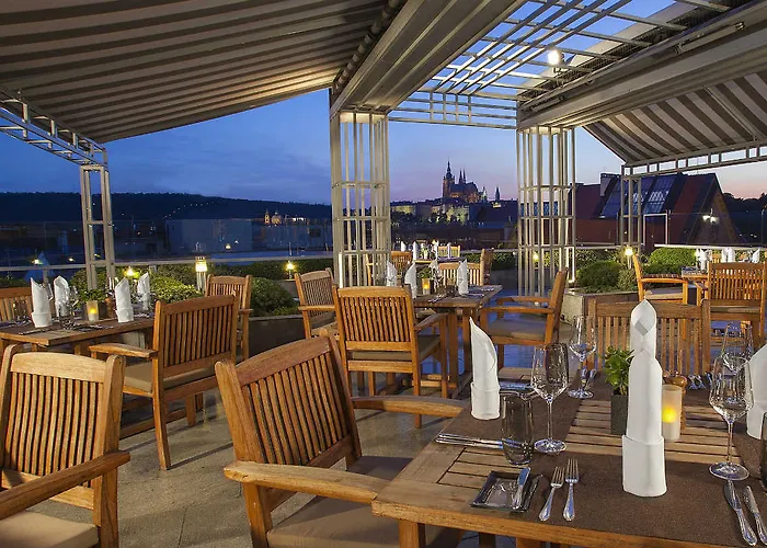 Fairmont Golden 5* Прага