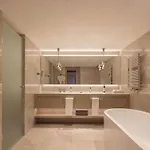 Fairmont Golden 5* Praga