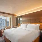 Fairmont Golden 5*