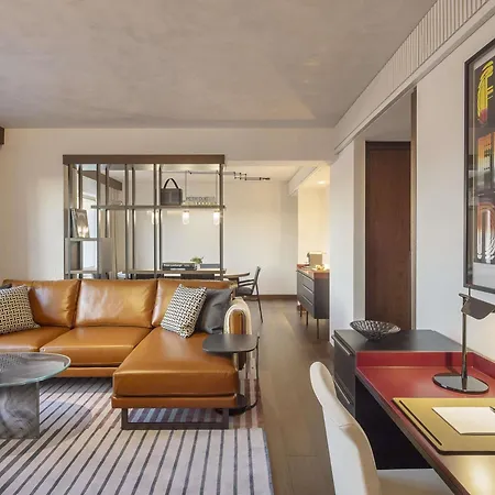 Fairmont Golden Hotel 5*